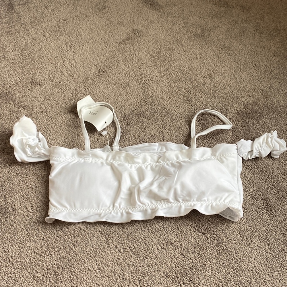 Zaful White Bikini Top Ruffle Trim Adjustable Straps SIZE 4 NWT